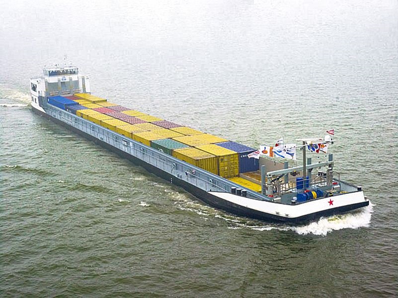 cargo-barge